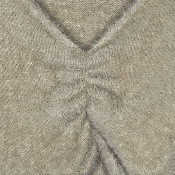 Forever 21 Long Sleeve Fuzzy Crop Top with Scrunch Front | Size M - Picture 2 of 6